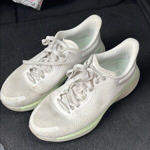 Women's White & green Shoes